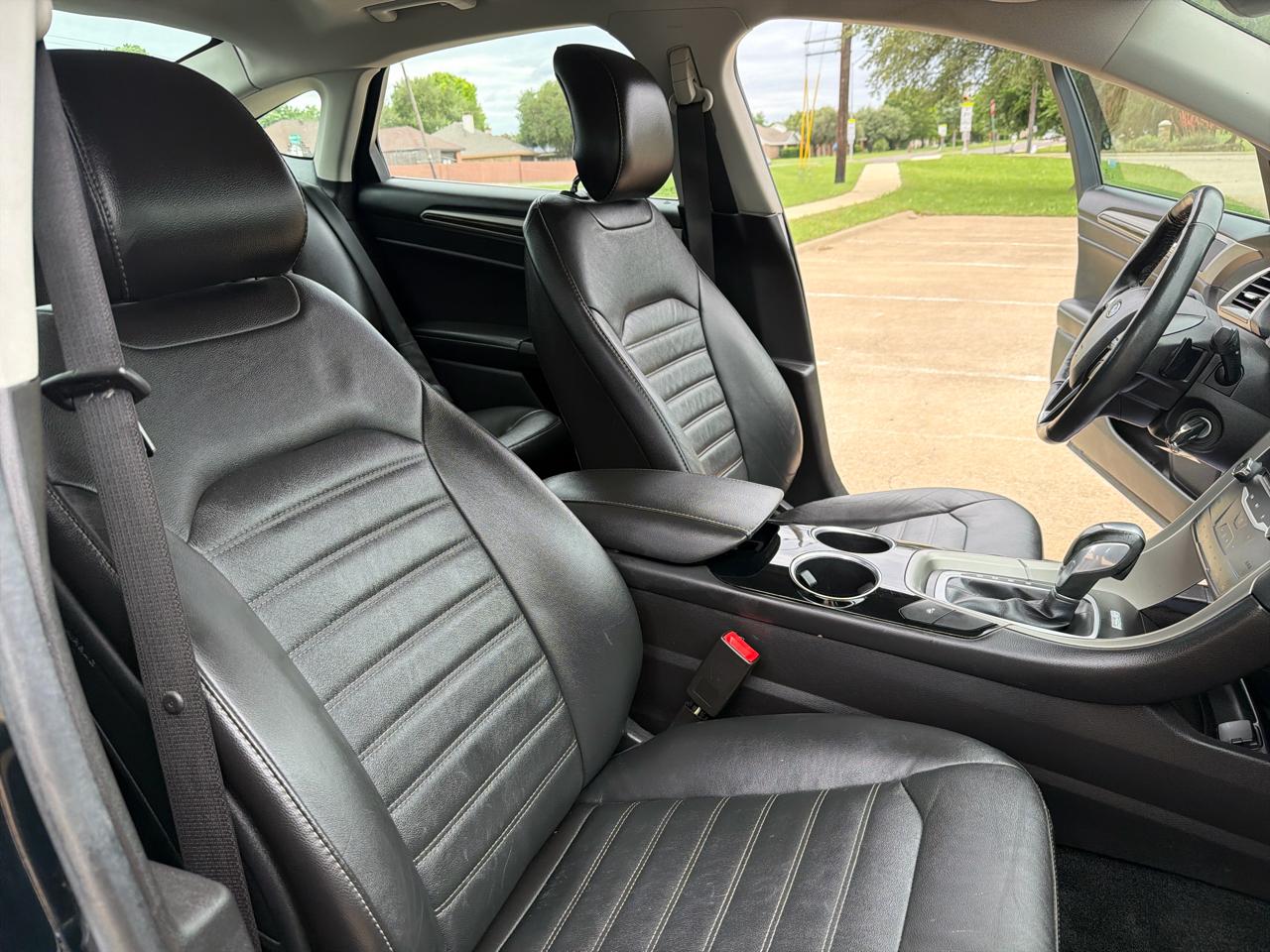 Ford Fusion SE 2014