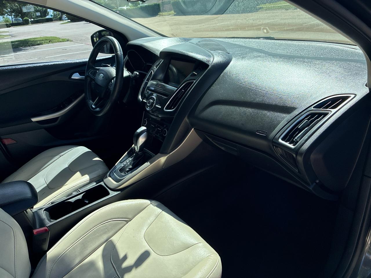 Ford Focus Titanium Hatch 2018