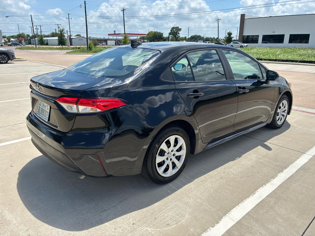 Toyota Corolla LE 2025