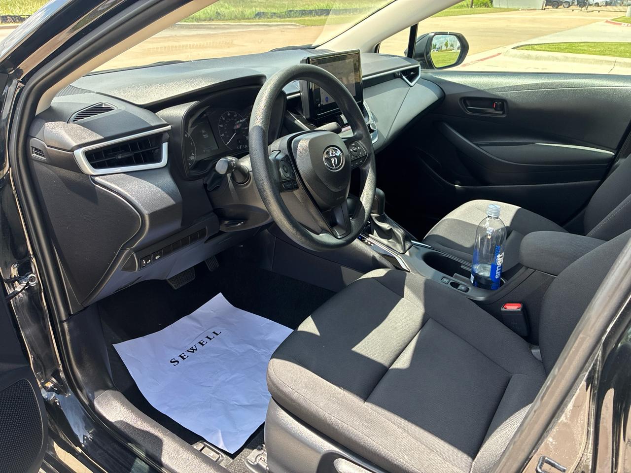 Toyota Corolla LE 2025