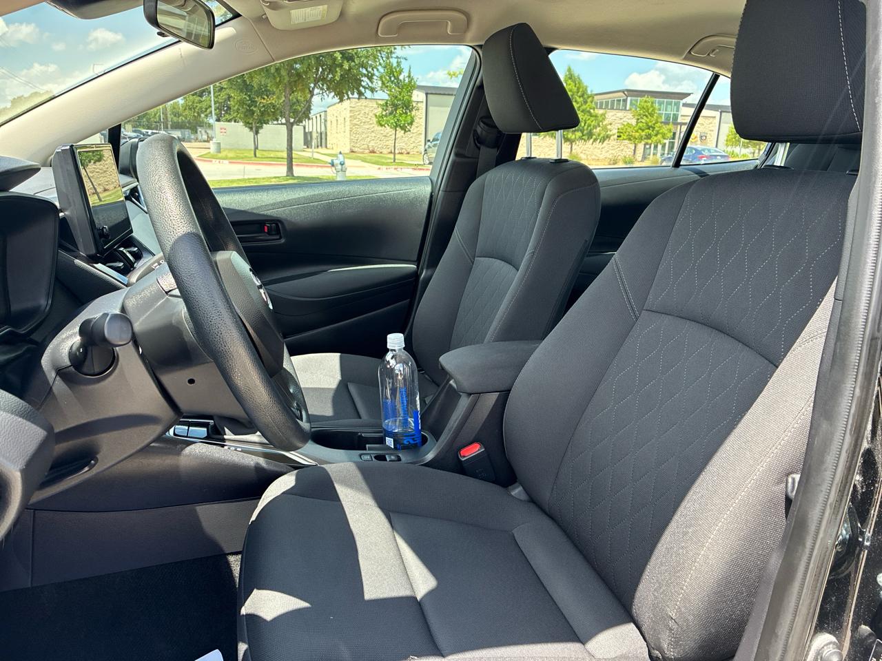 Toyota Corolla LE 2025