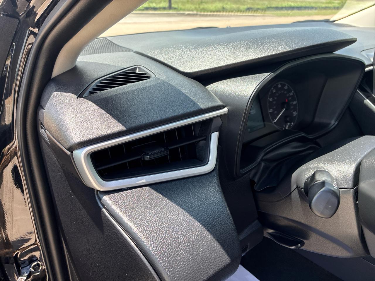 Toyota Corolla LE 2025