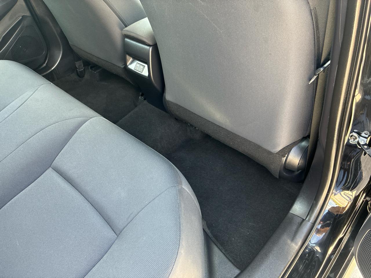 Toyota Corolla LE 2025