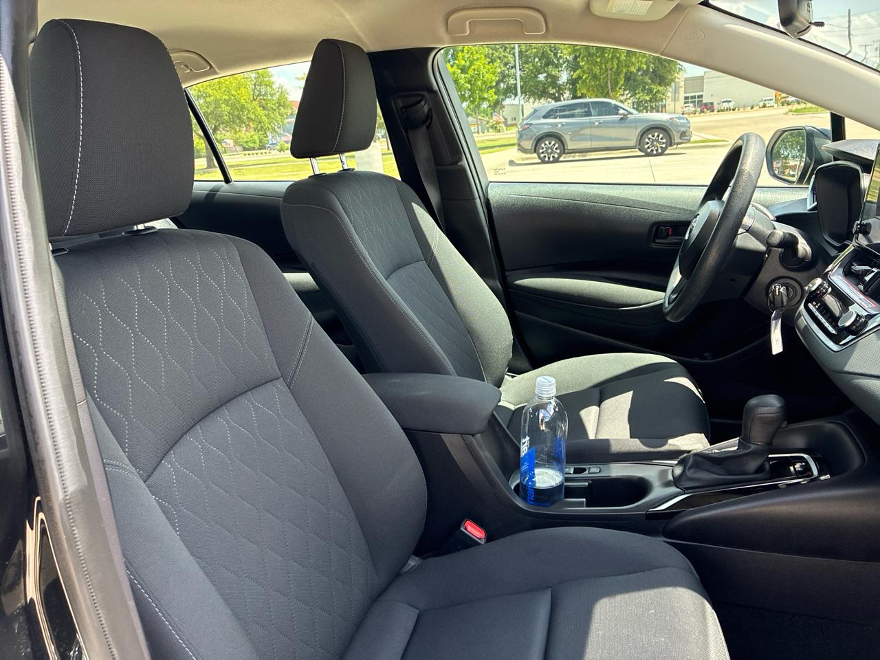 Toyota Corolla LE 2025