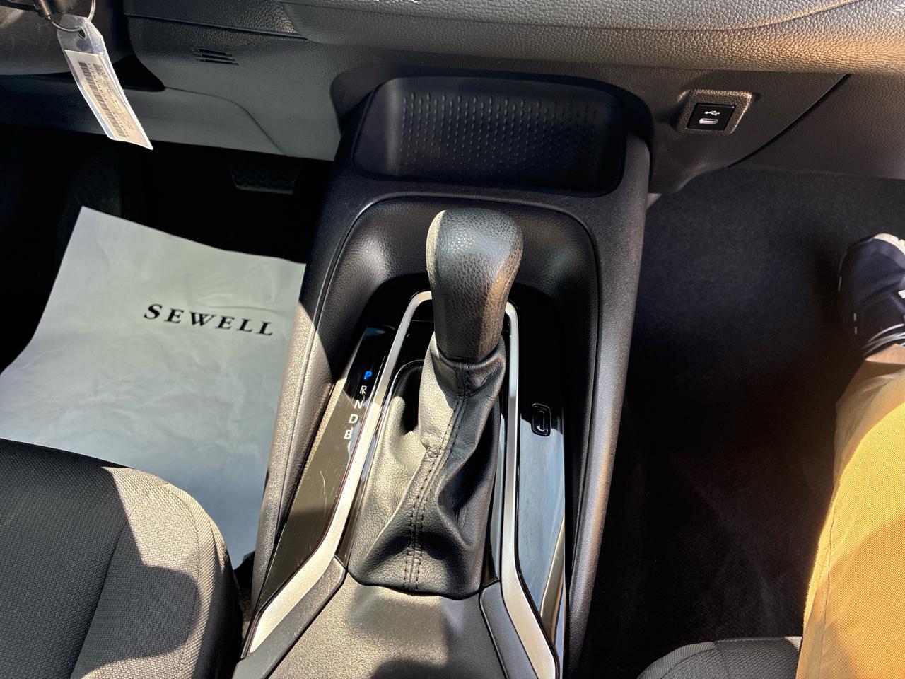 Toyota Corolla LE 2025