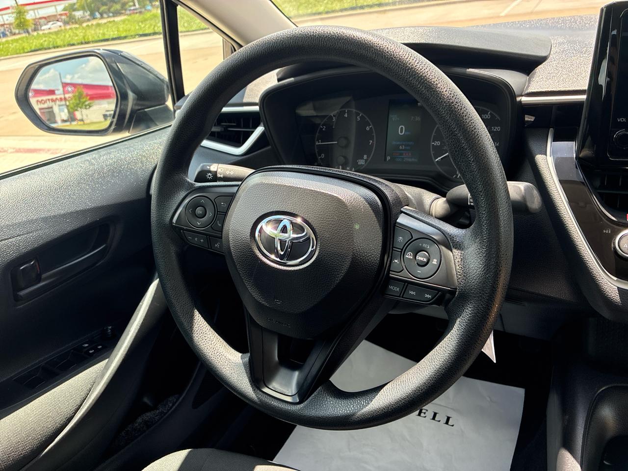 Toyota Corolla LE 2025
