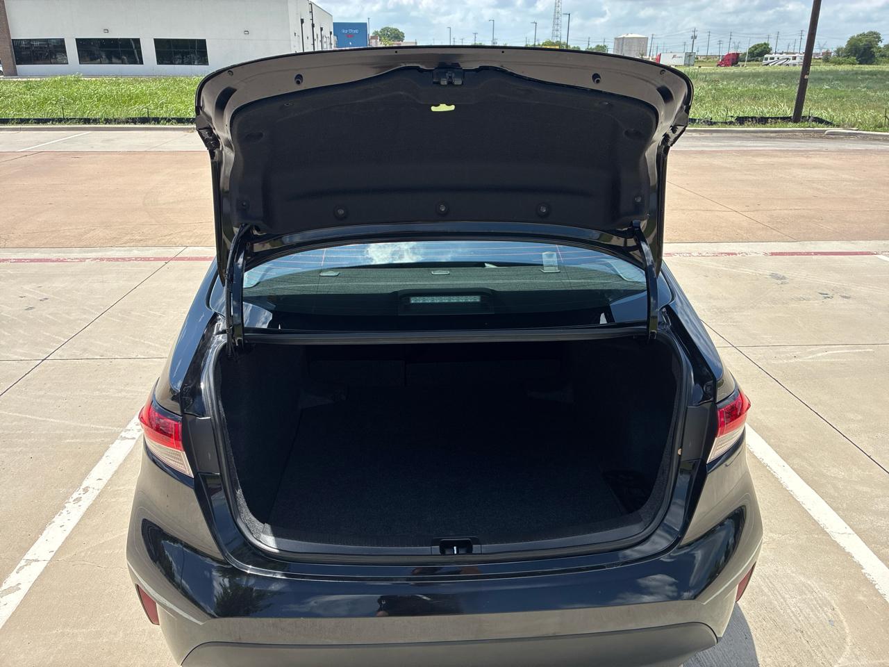 Toyota Corolla LE 2025