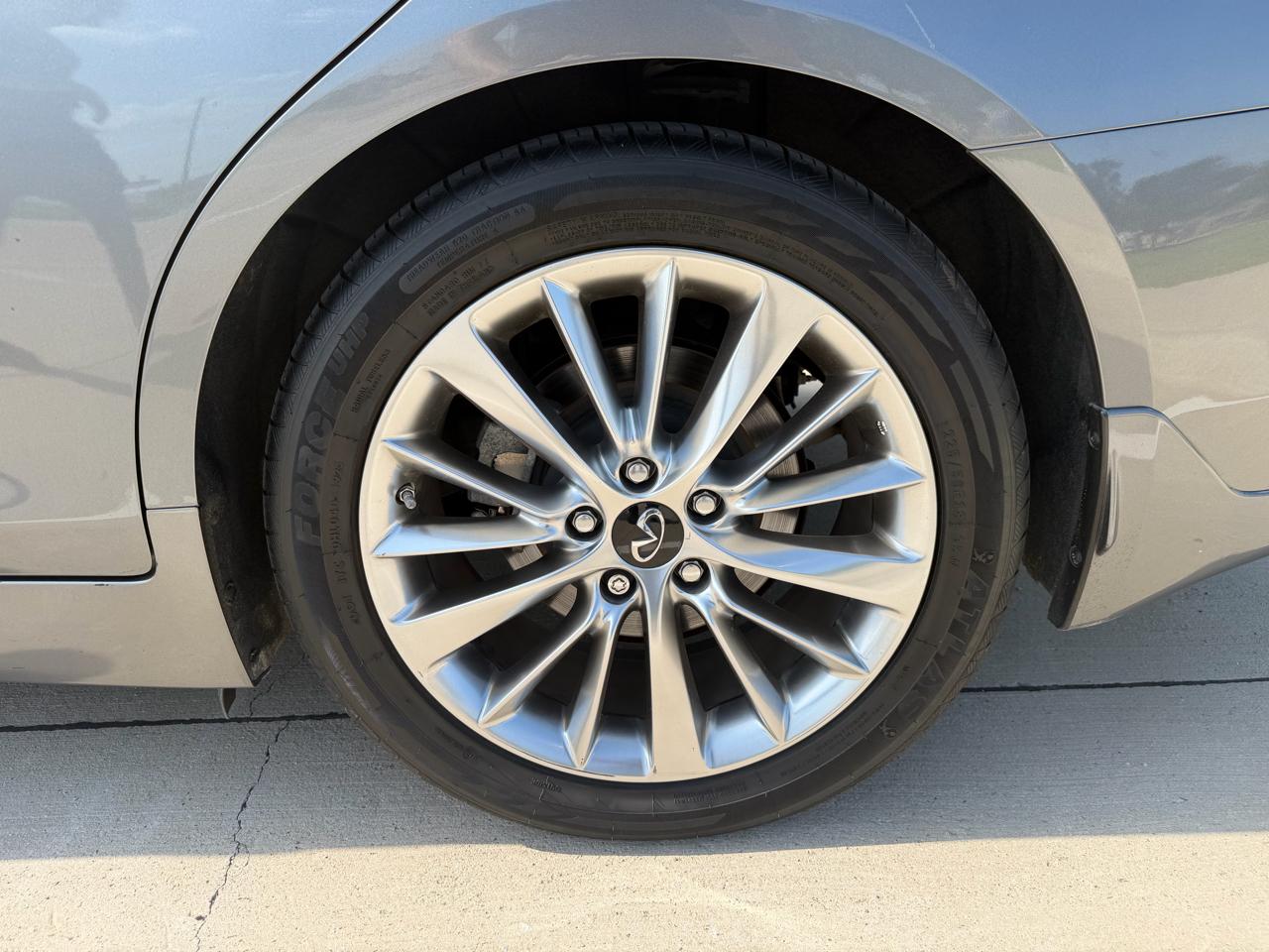 Infiniti Q50 3.0t LUXE 2021
