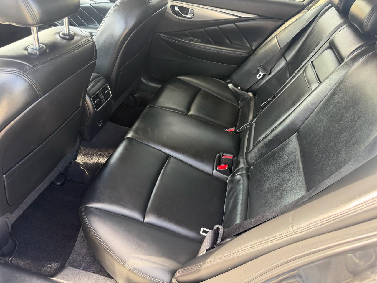 Infiniti Q50 3.0t LUXE 2021