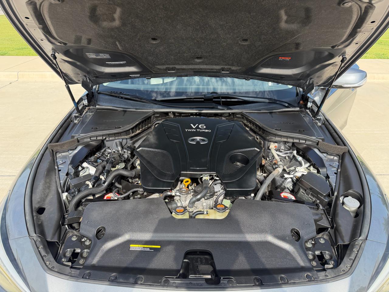 Infiniti Q50 3.0t LUXE 2021