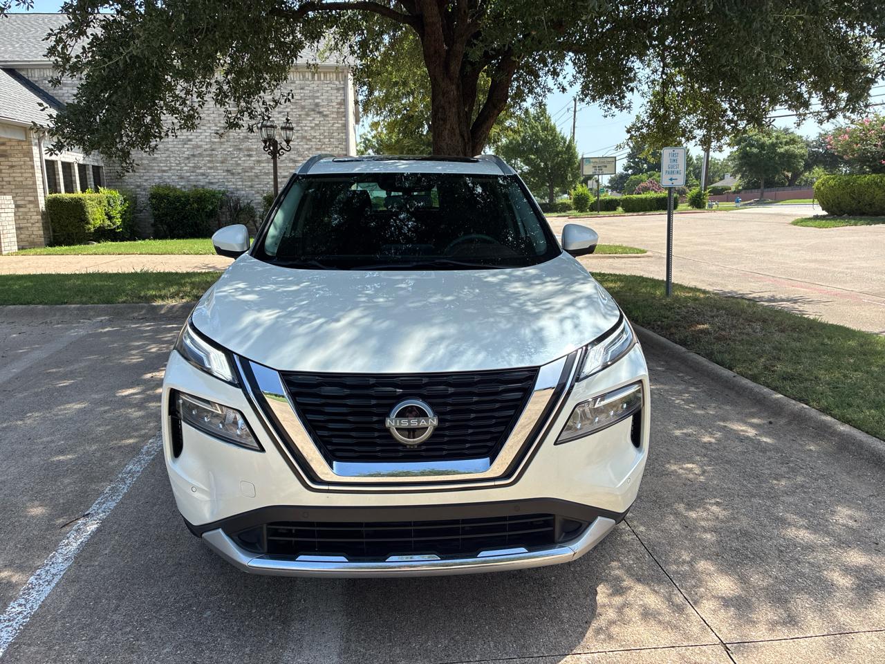 Nissan Rogue Platinum 2023
