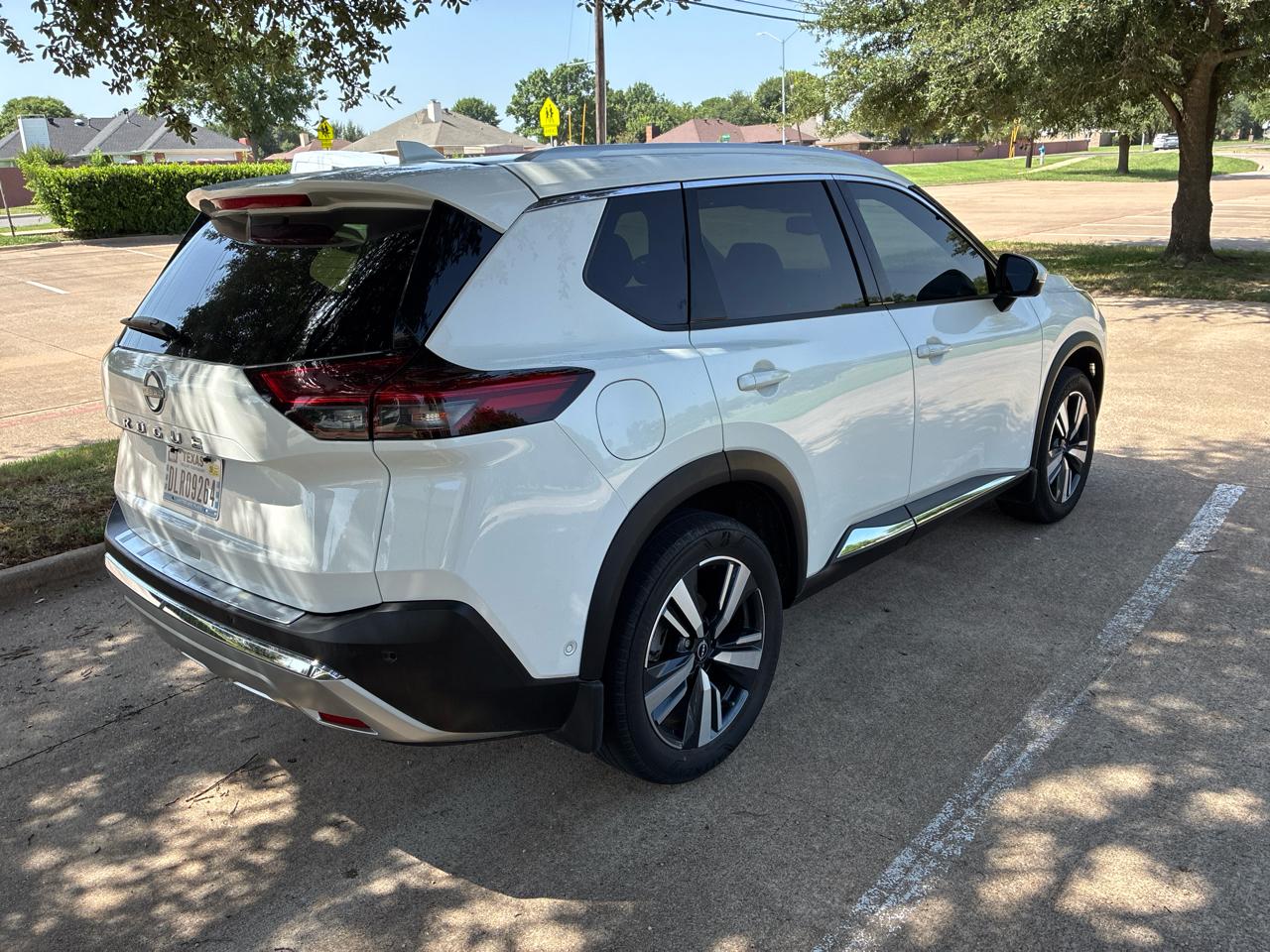 Nissan Rogue Platinum 2023