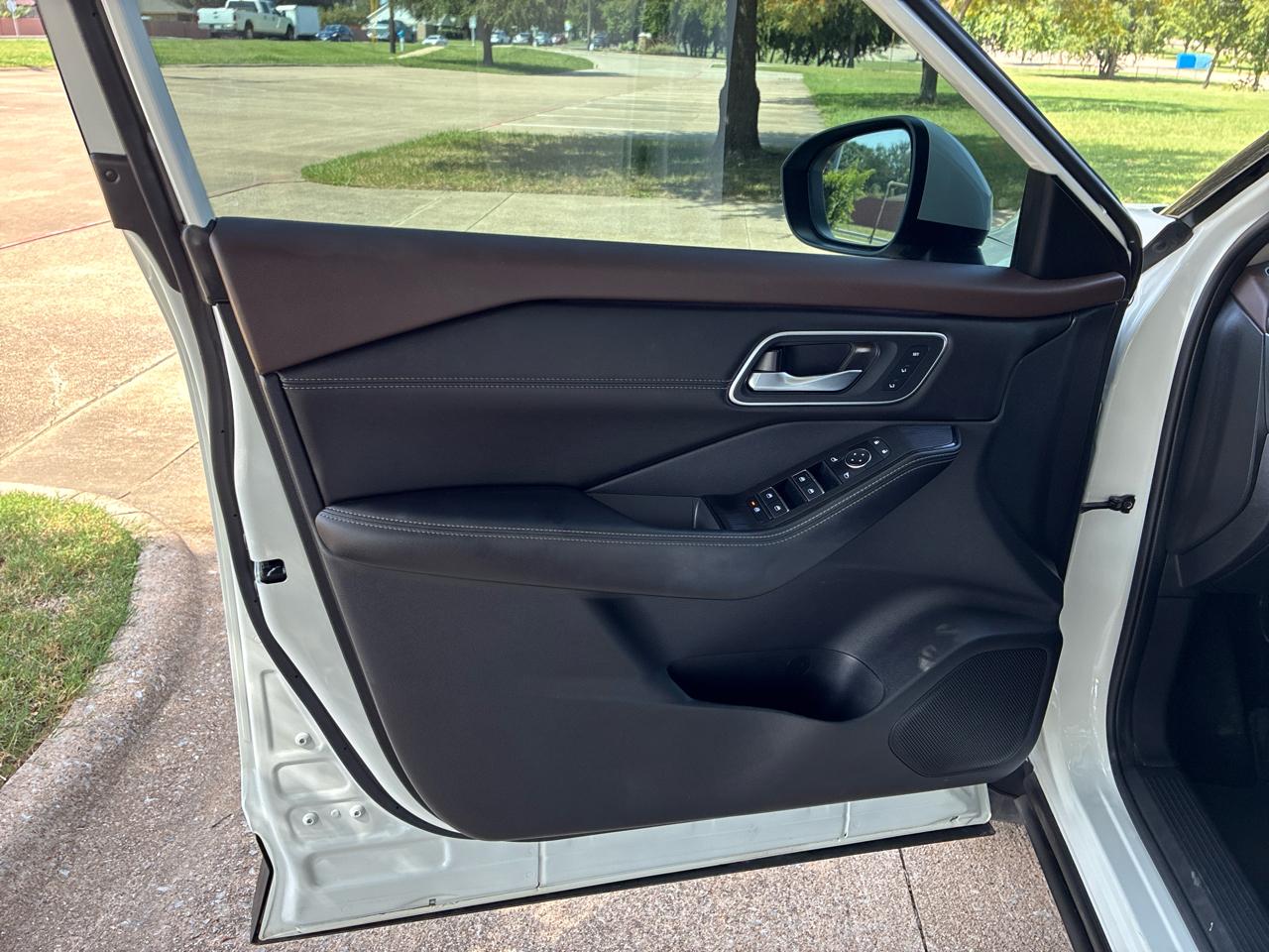 Nissan Rogue Platinum 2023