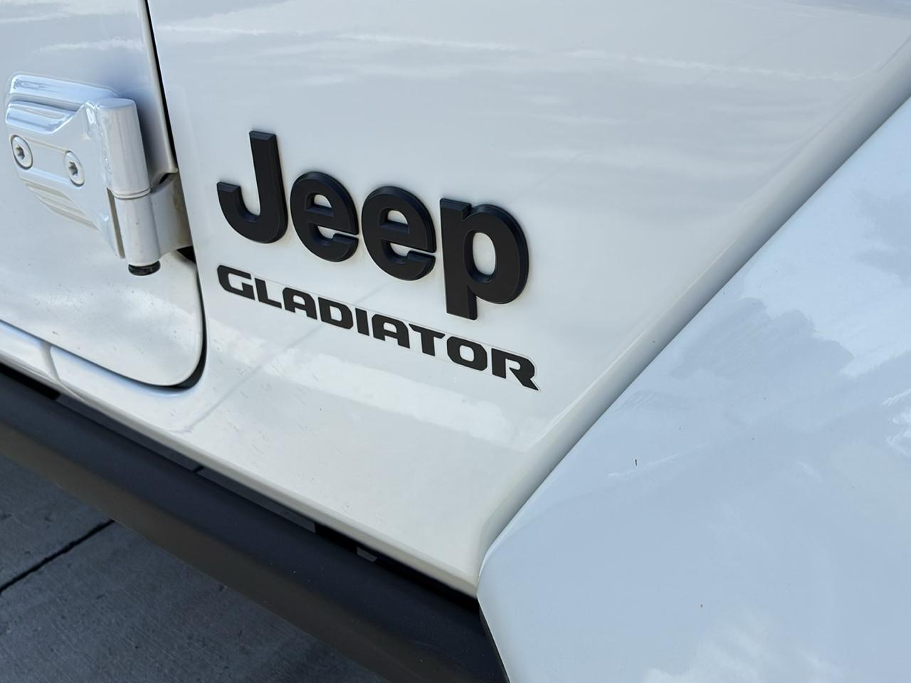 2021 Jeep Gladiator WILLYS - Photo 7