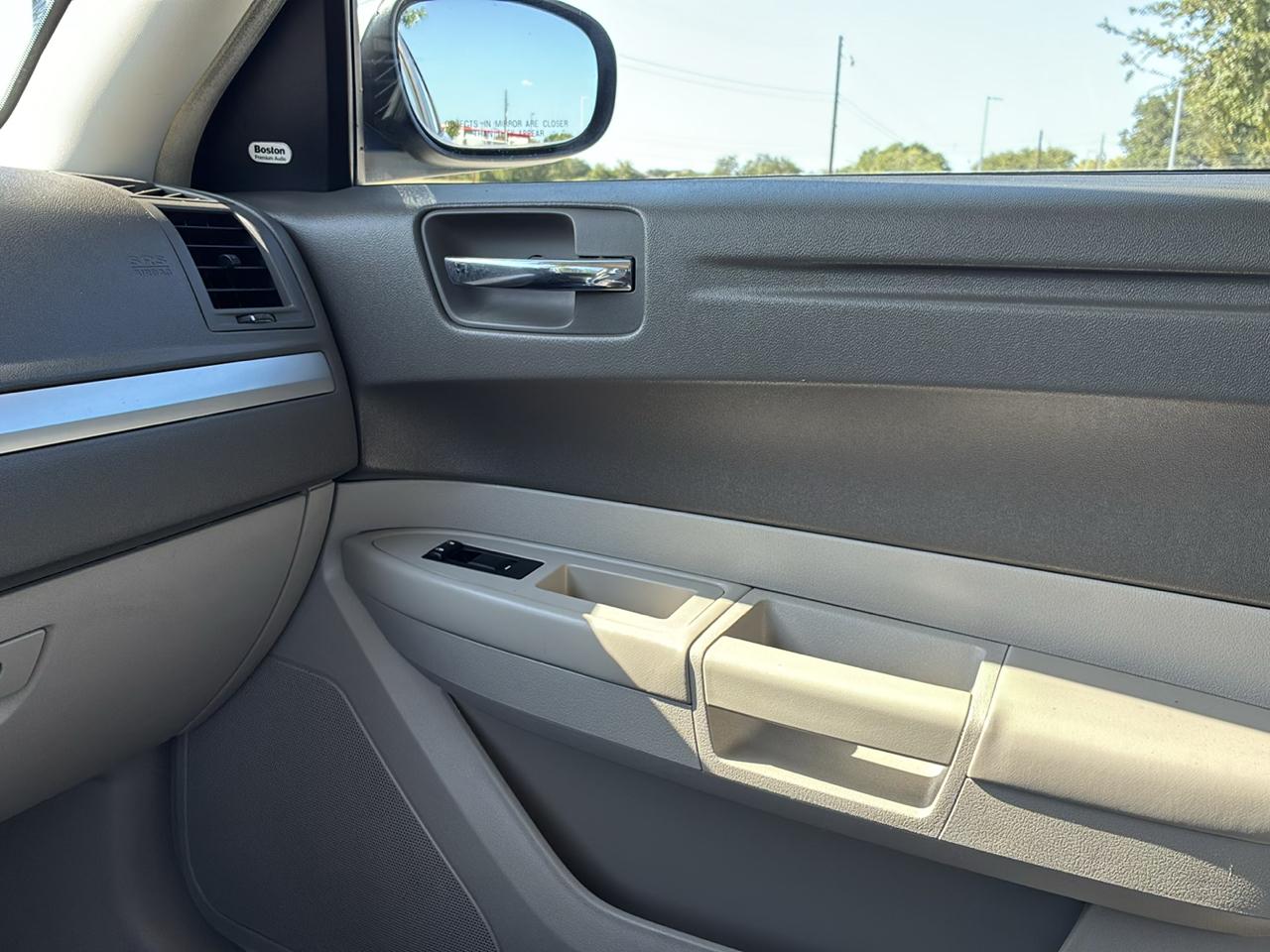 2008 Chrysler 300 LX - Photo 31