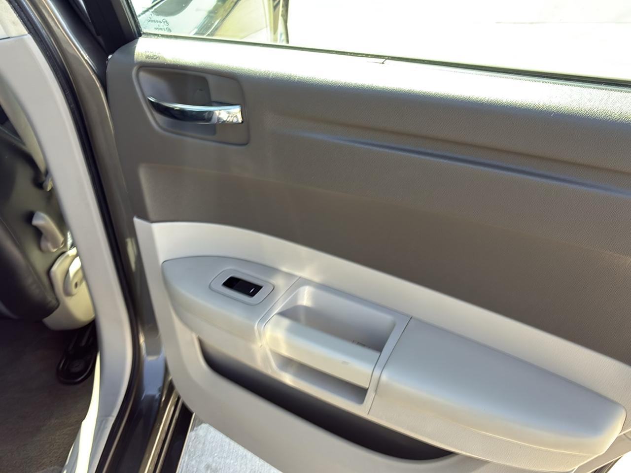 2008 Chrysler 300 LX - Photo 36