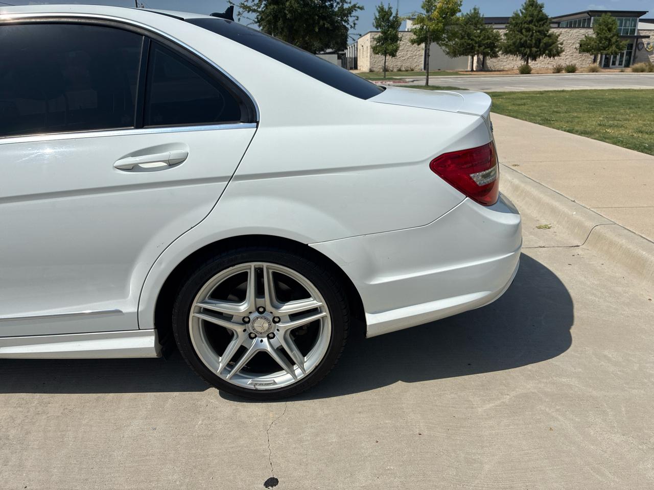Mercedes-Benz C-Class C300 4MATIC Sport Sedan 2013
