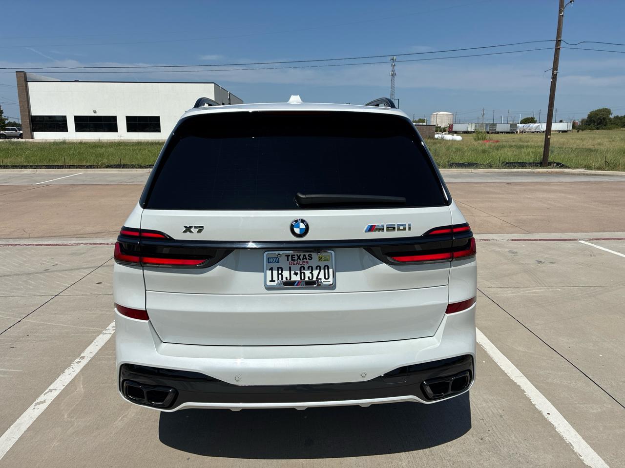 BMW X7 M60i 2025
