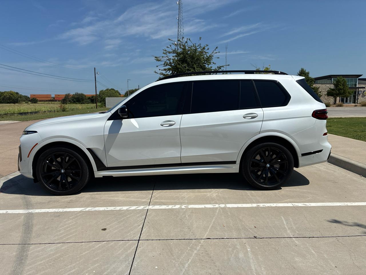 BMW X7 M60i 2025
