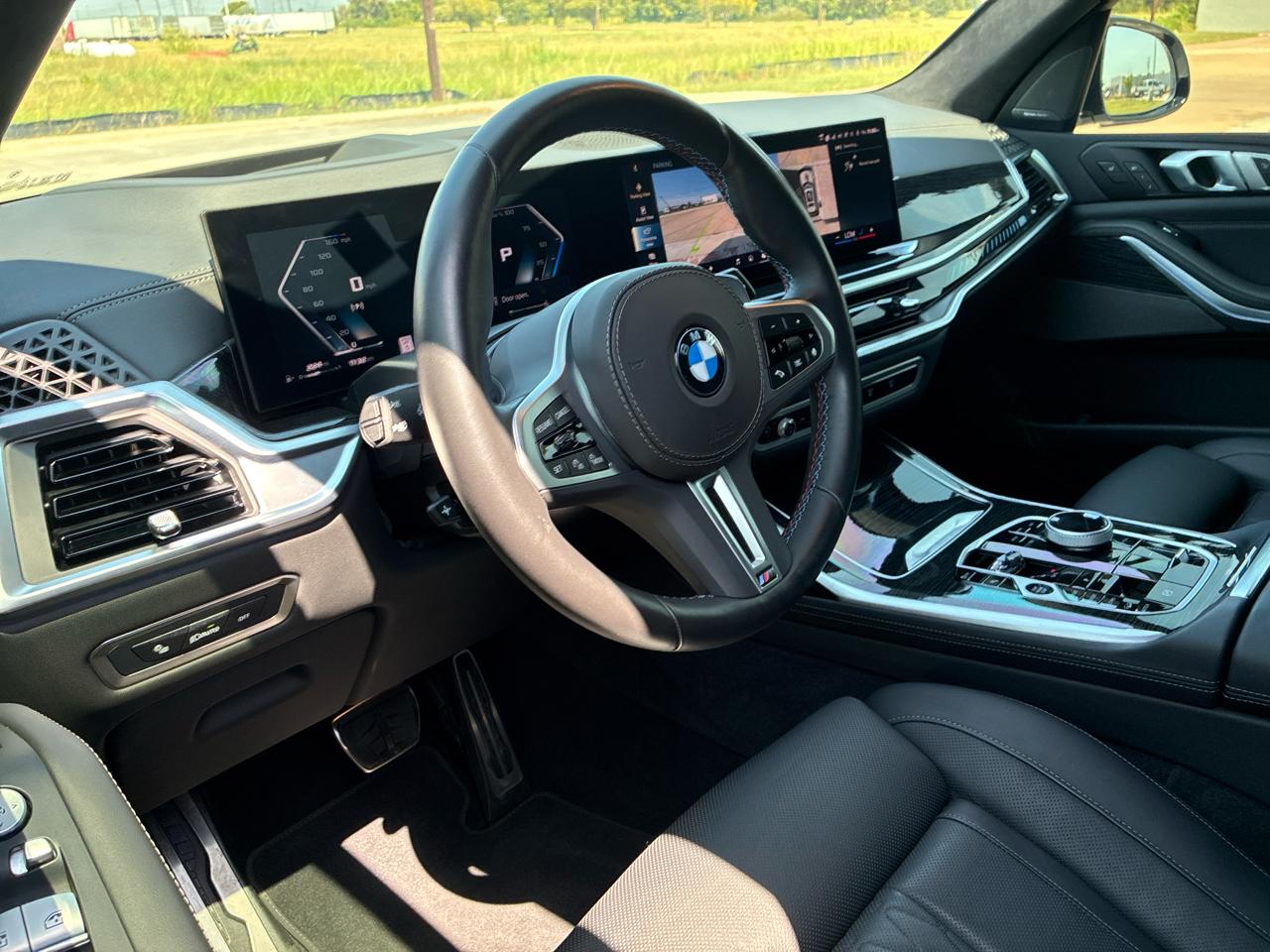 BMW X7 M60i 2025