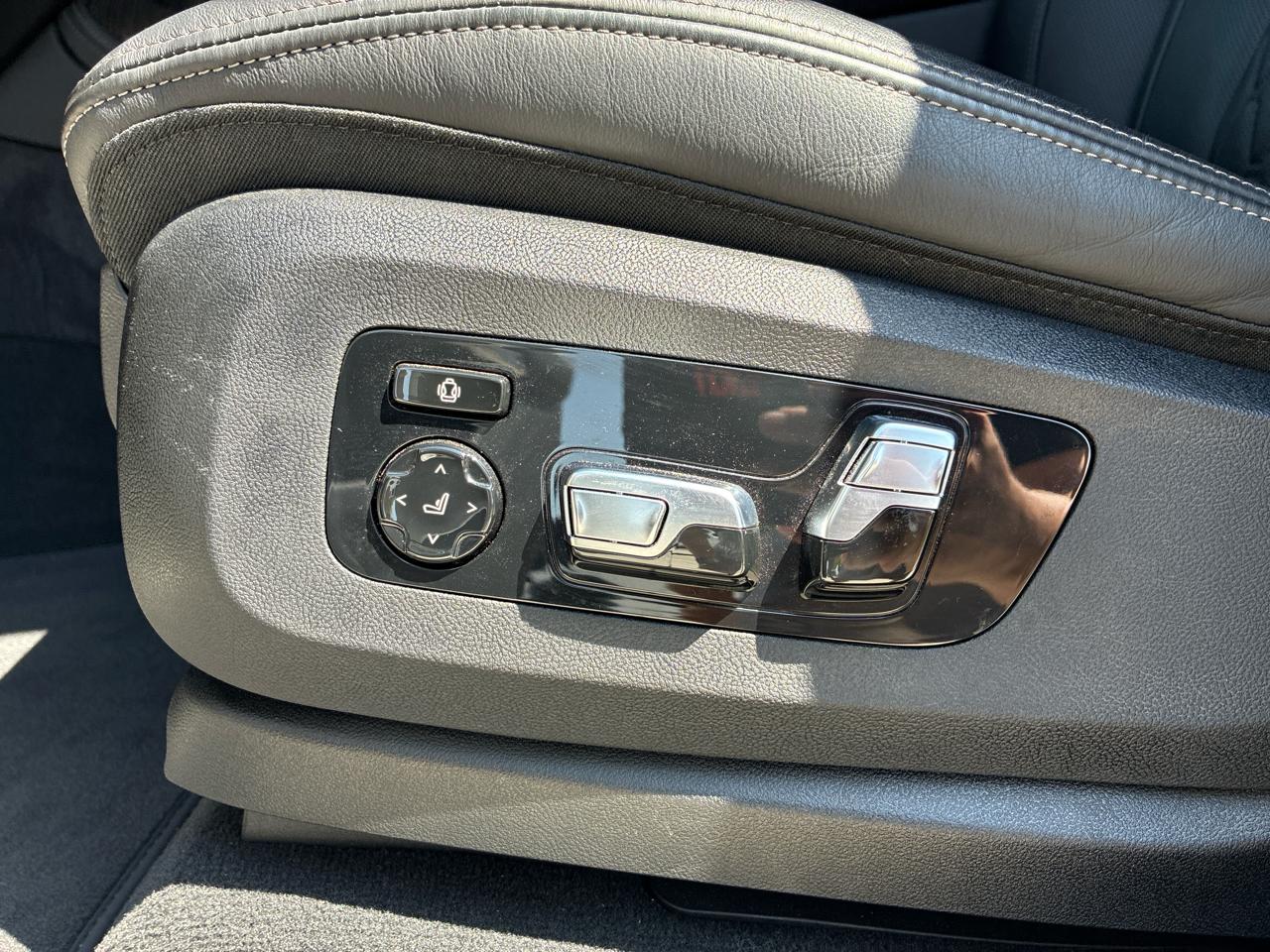 BMW X7 M60i 2025