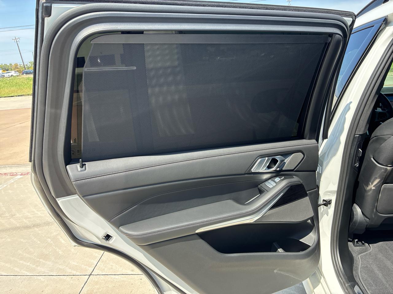 BMW X7 M60i 2025
