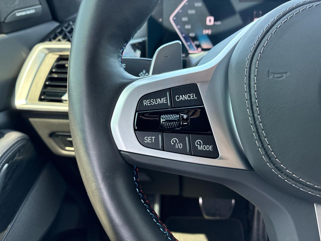 BMW X7 M60i 2025