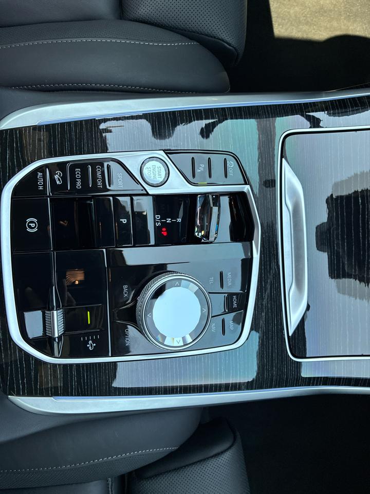 BMW X7 M60i 2025