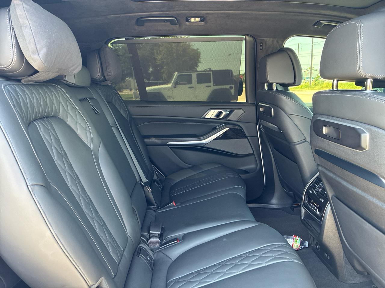 BMW X7 M60i 2025