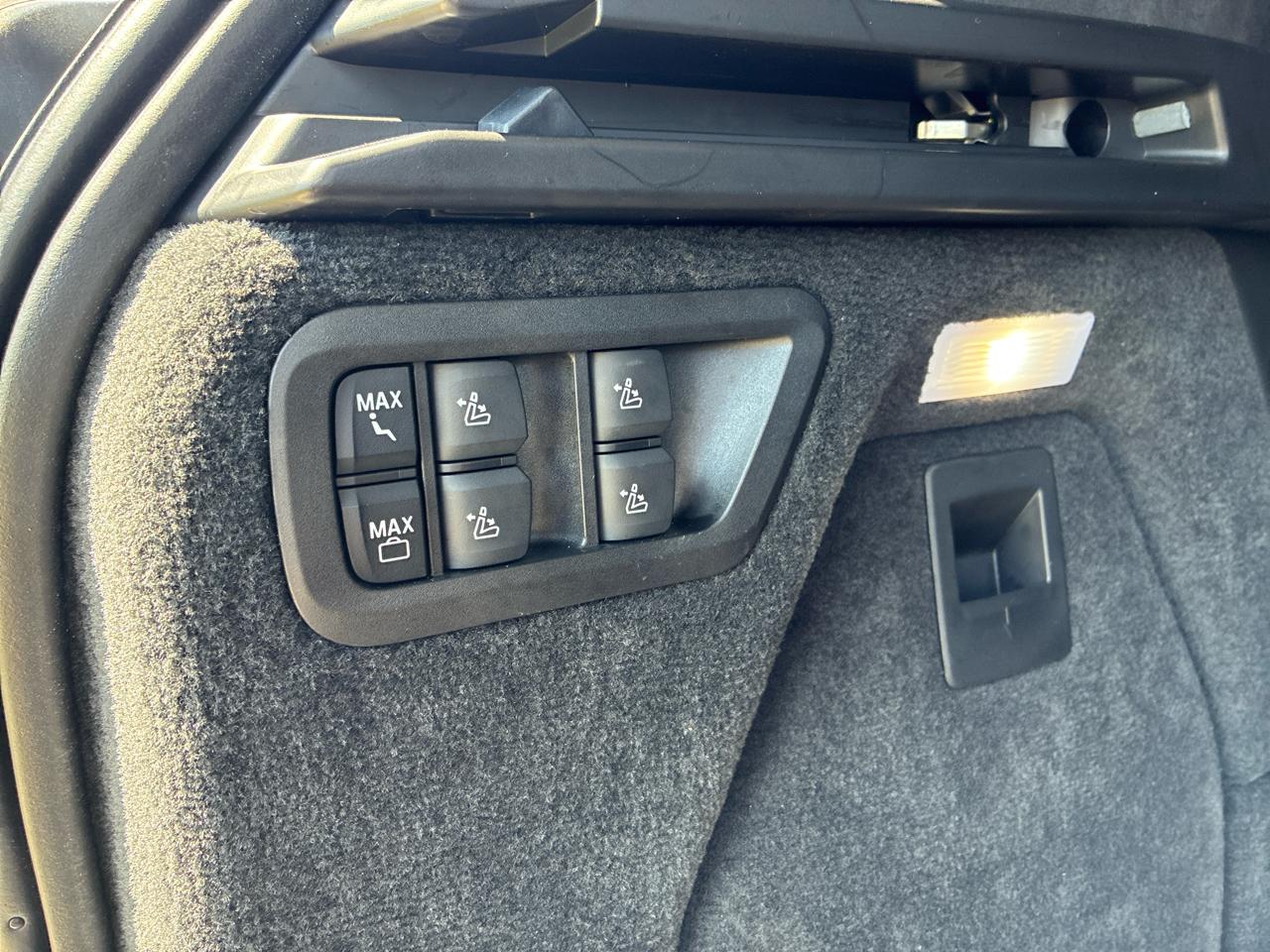 BMW X7 M60i 2025