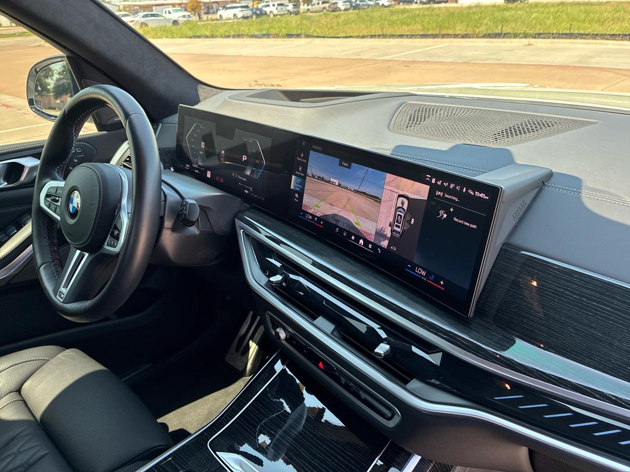 BMW X7 M60i 2025