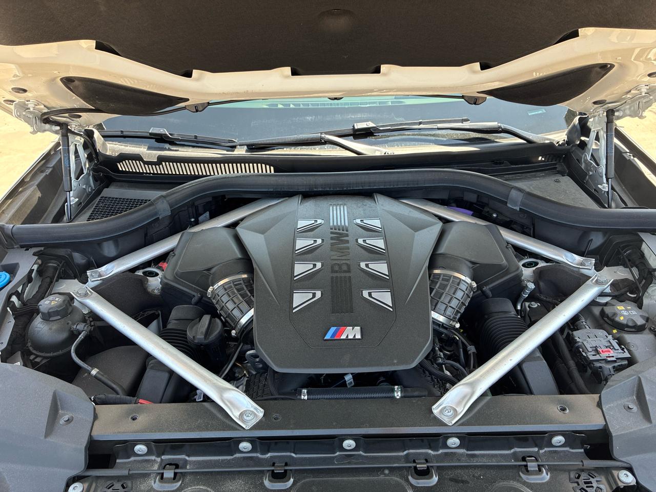 BMW X7 M60i 2025