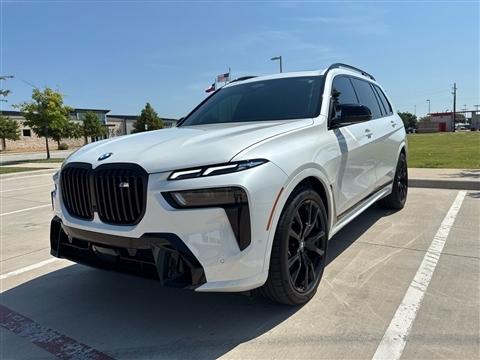 2025 BMW X7 M60i