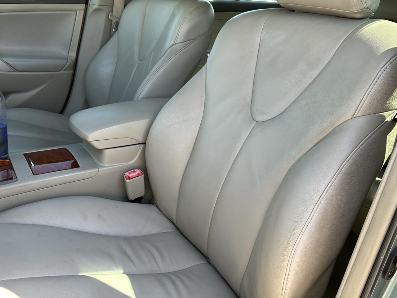Toyota Camry SE 5-Spd AT 2009