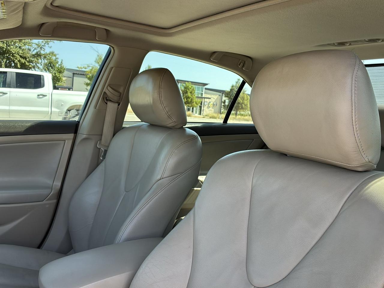 Toyota Camry SE 5-Spd AT 2009