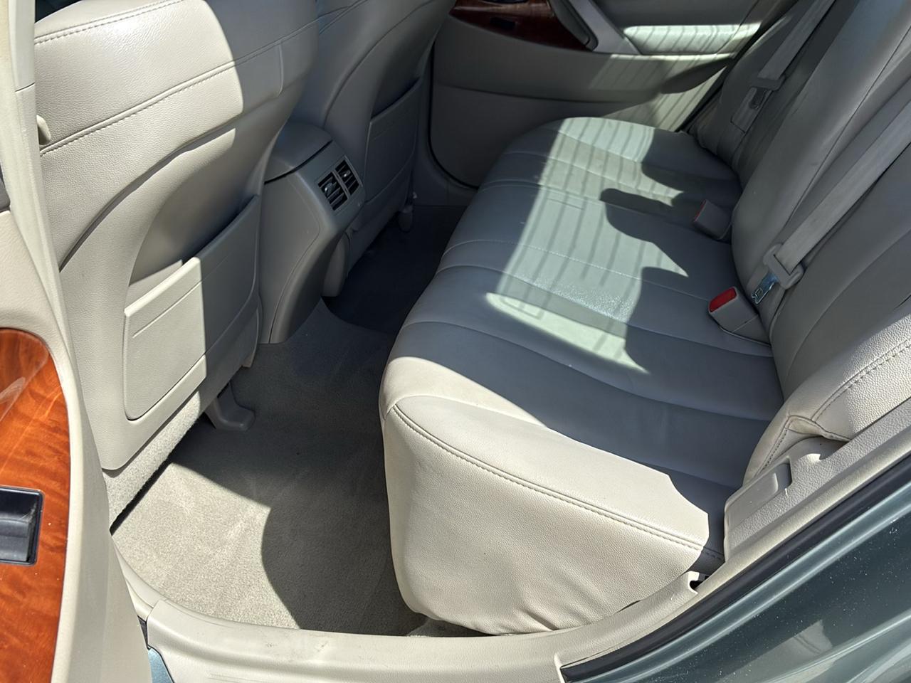 Toyota Camry SE 5-Spd AT 2009