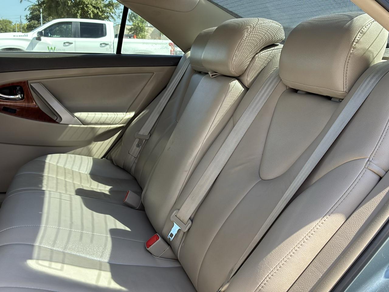 Toyota Camry SE 5-Spd AT 2009