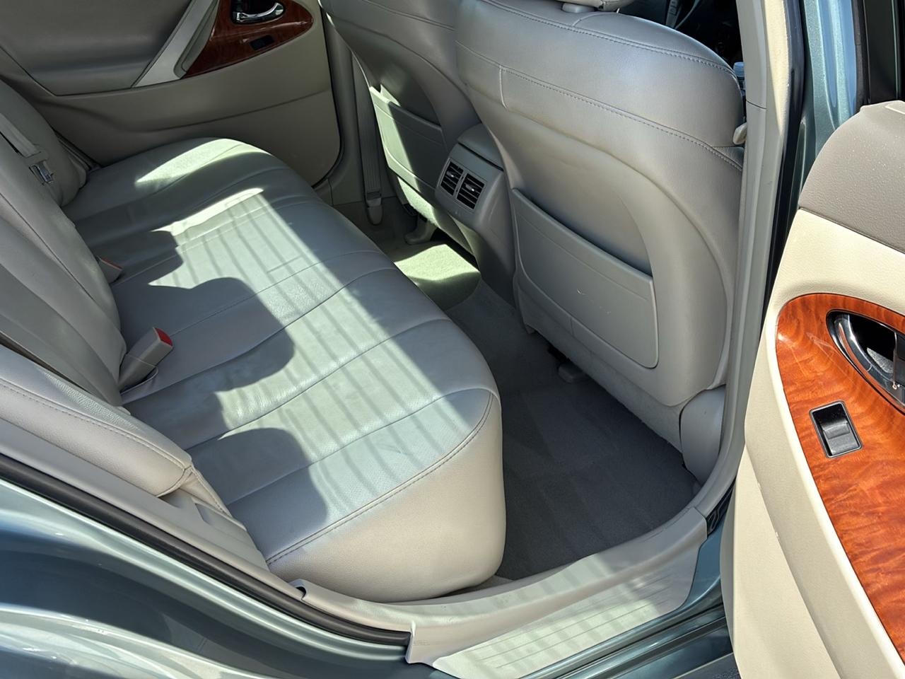 Toyota Camry SE 5-Spd AT 2009