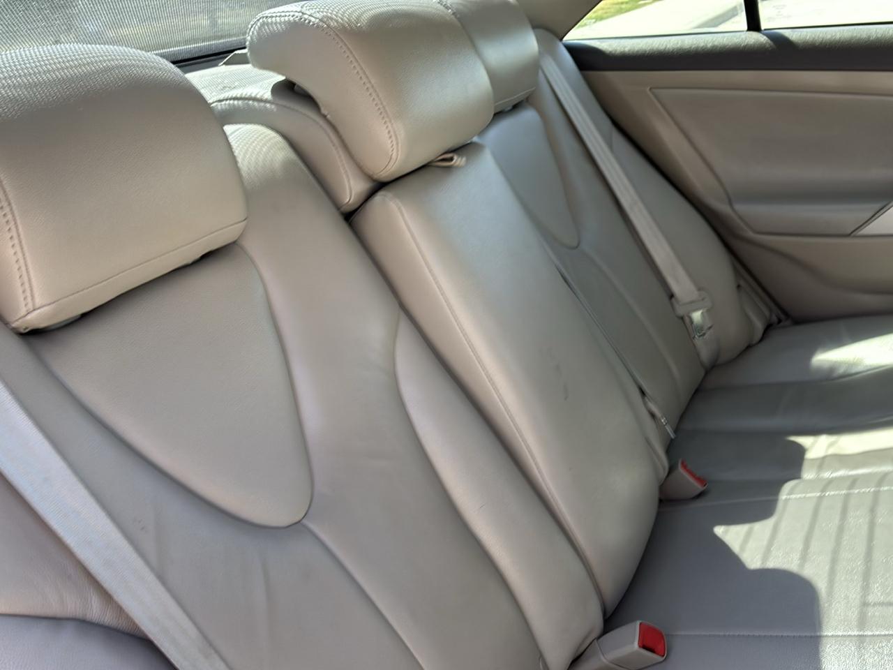 Toyota Camry SE 5-Spd AT 2009