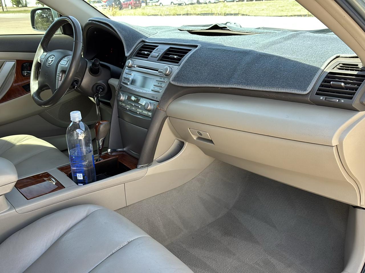 Toyota Camry SE 5-Spd AT 2009