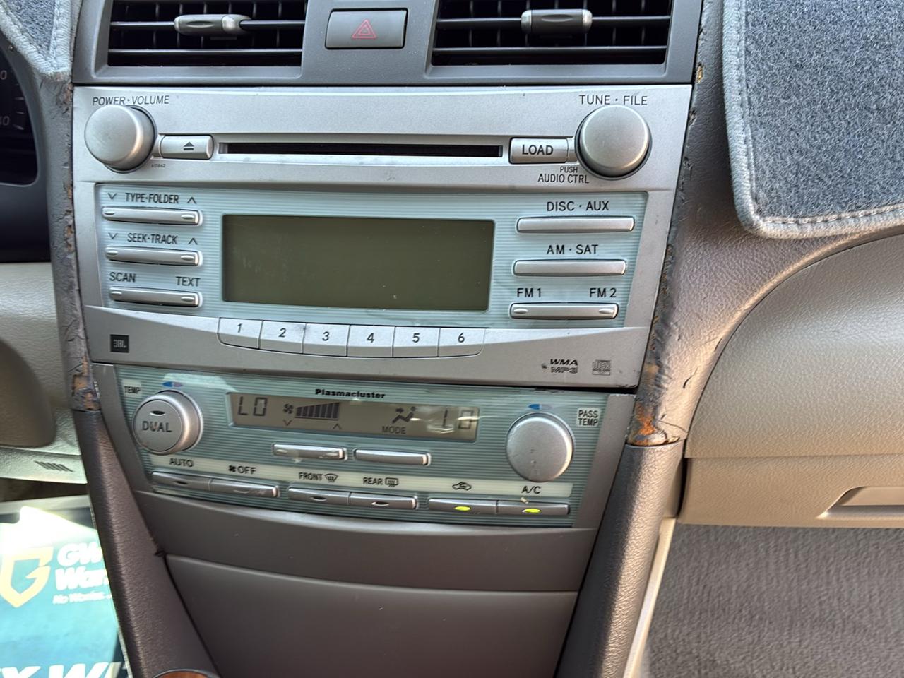 Toyota Camry SE 5-Spd AT 2009