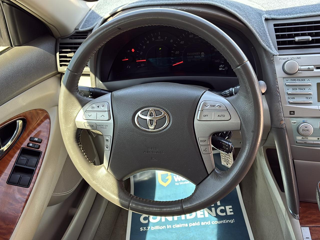 Toyota Camry SE 5-Spd AT 2009