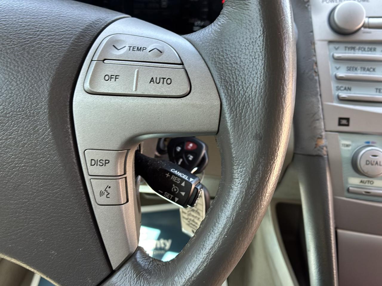 Toyota Camry SE 5-Spd AT 2009