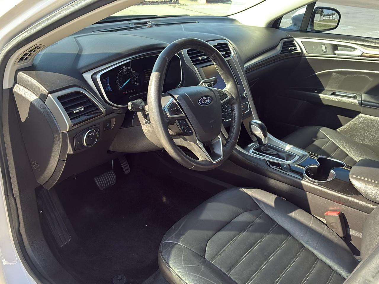 Ford Fusion SE 2016