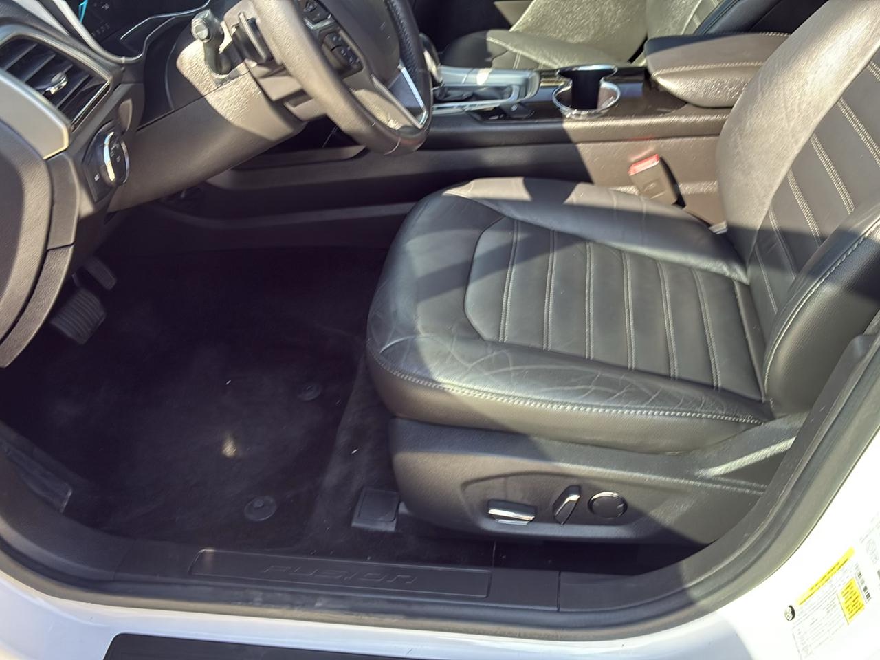 Ford Fusion SE 2016
