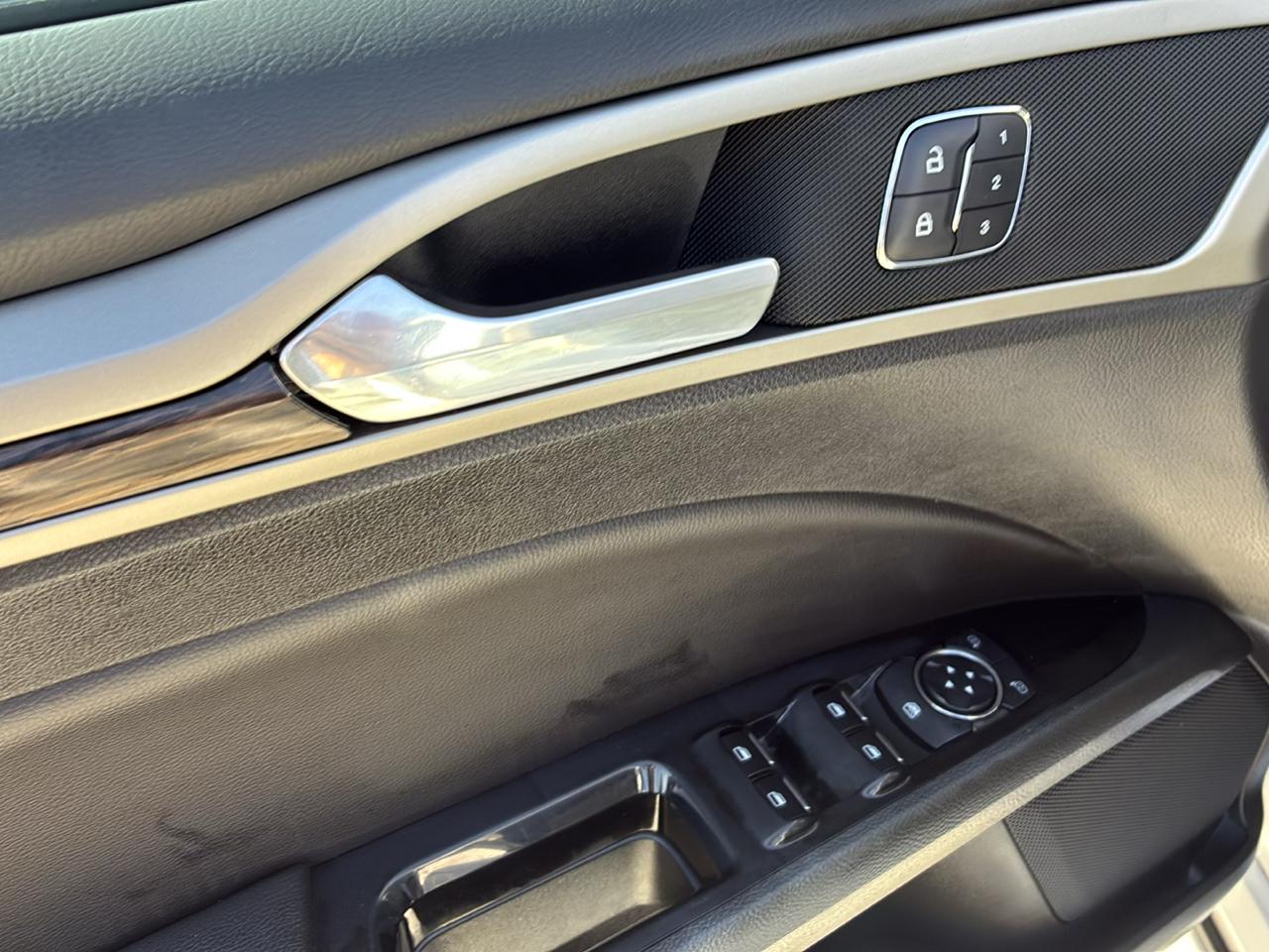 Ford Fusion SE 2016