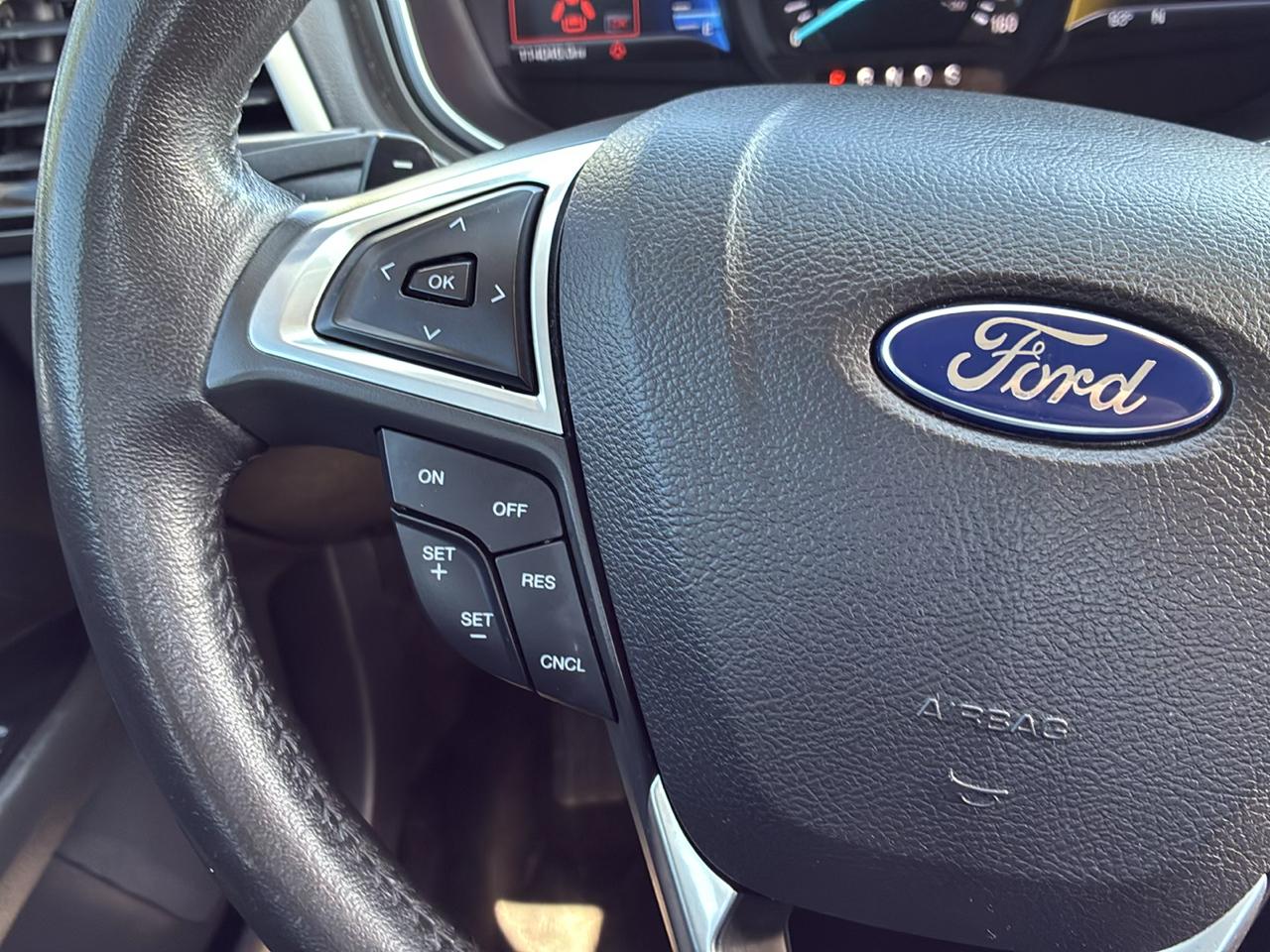 Ford Fusion SE 2016