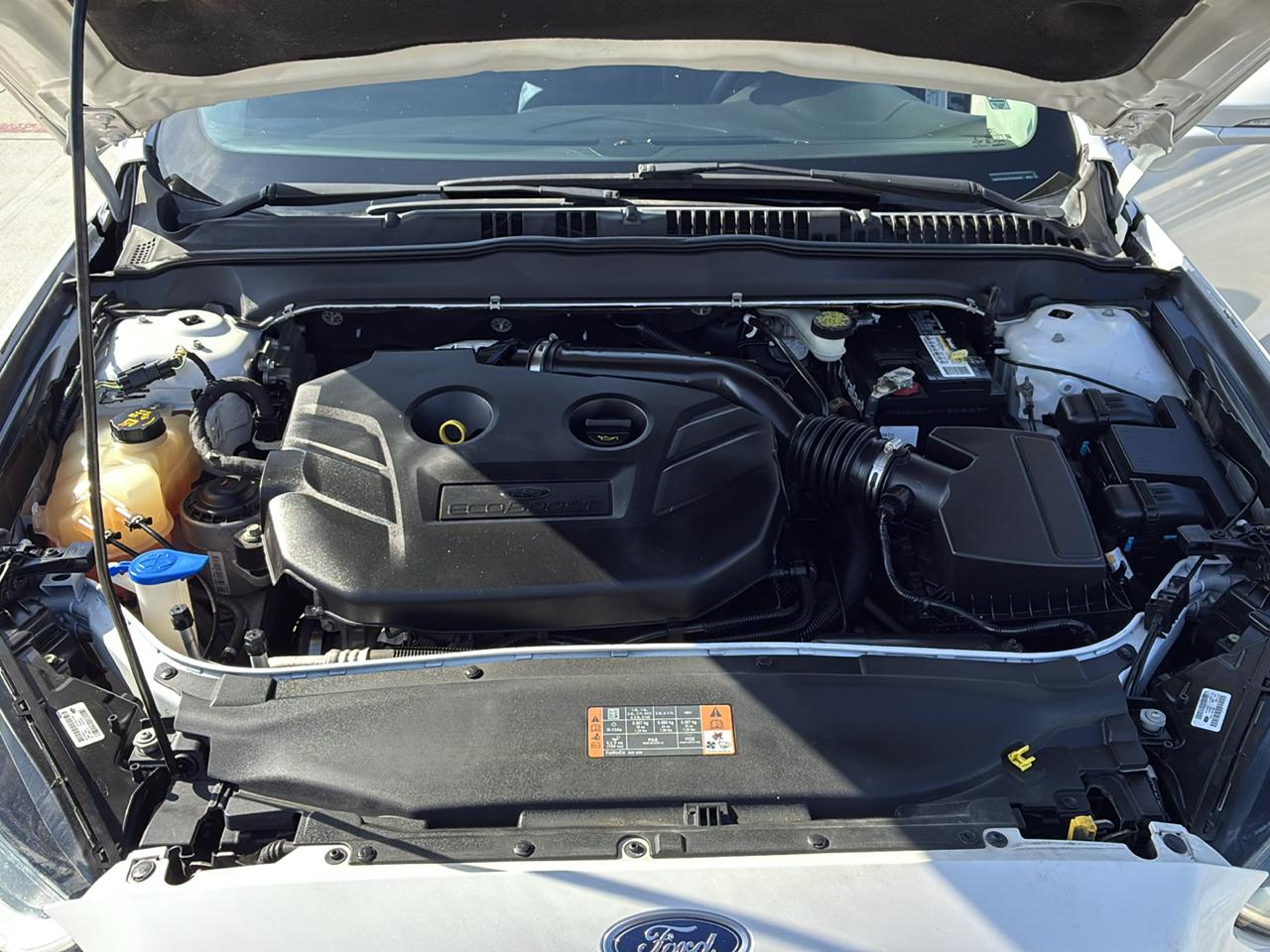 Ford Fusion SE 2016