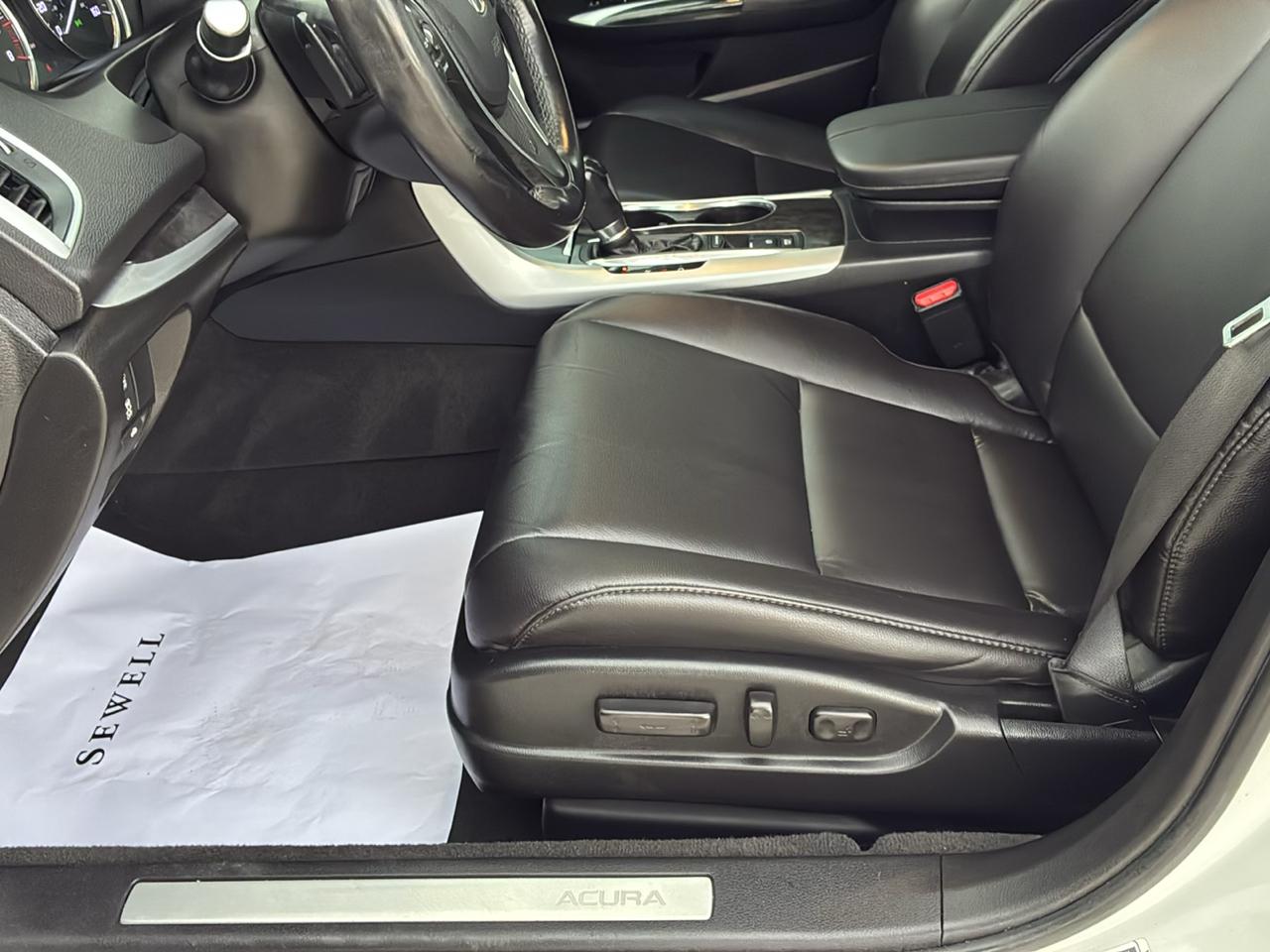 Acura TLX Base 2.4L 2020