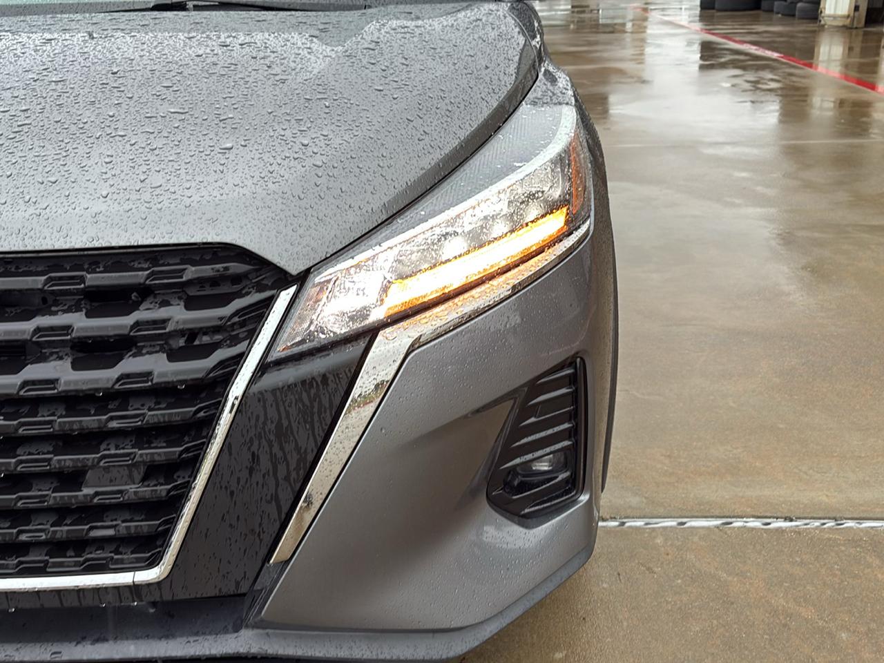 2022 Nissan Kicks SR - Photo 9